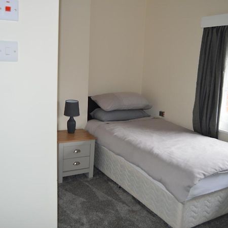 The Rose & Crown Hotel Bulford Buitenkant foto
