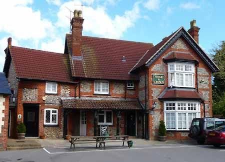 The Rose & Crown Hotel Bulford Buitenkant foto